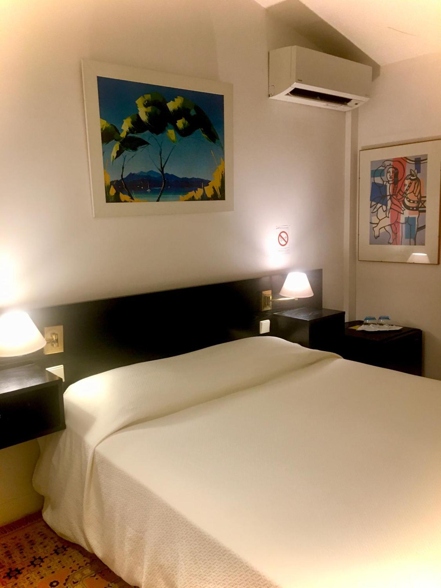 Hotel Des Mimosas Juan-les-Pins Dış mekan fotoğraf