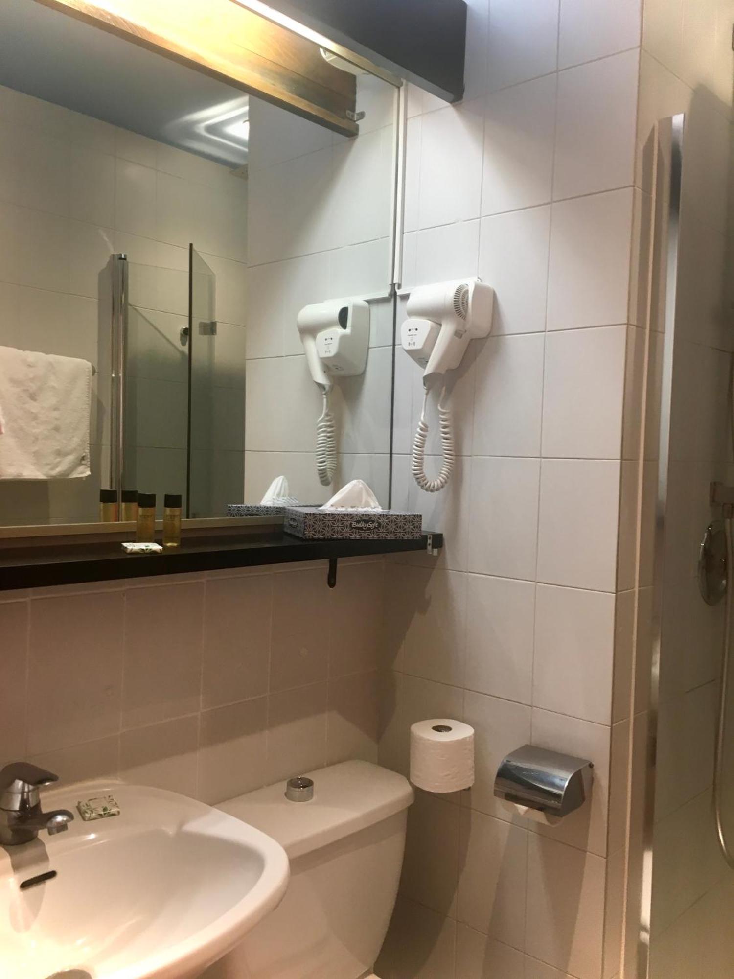 Hotel Des Mimosas Juan-les-Pins Dış mekan fotoğraf